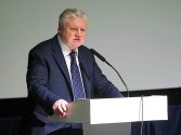 Формированием позитивного имиджа России нужно заниматься постоянно